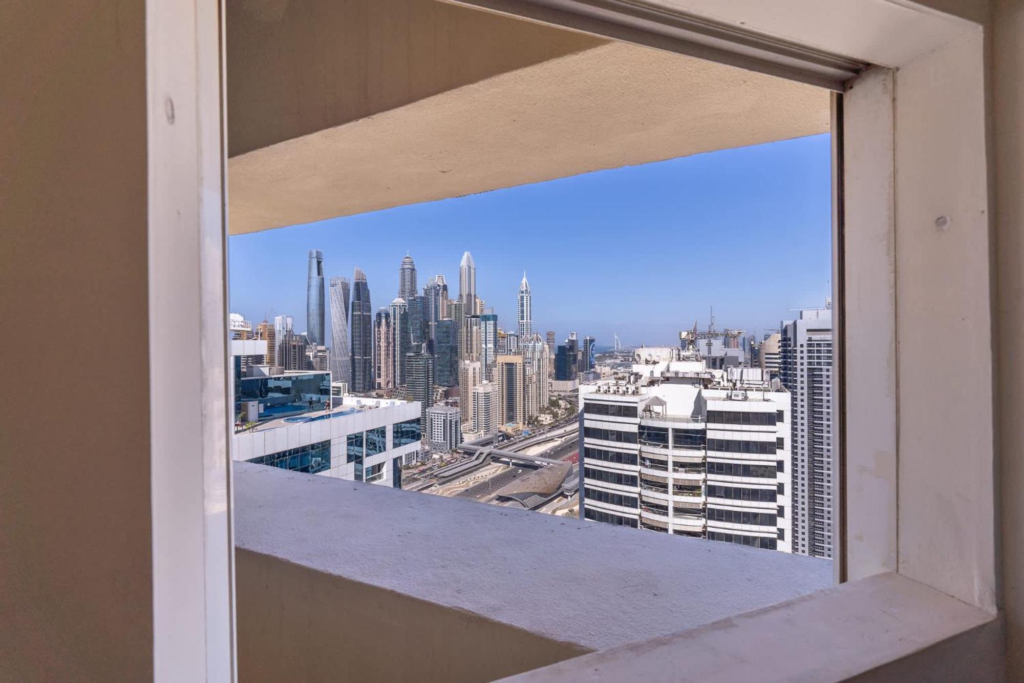 Modern 5-bedroom Perfect For Family In Jlt Dubai