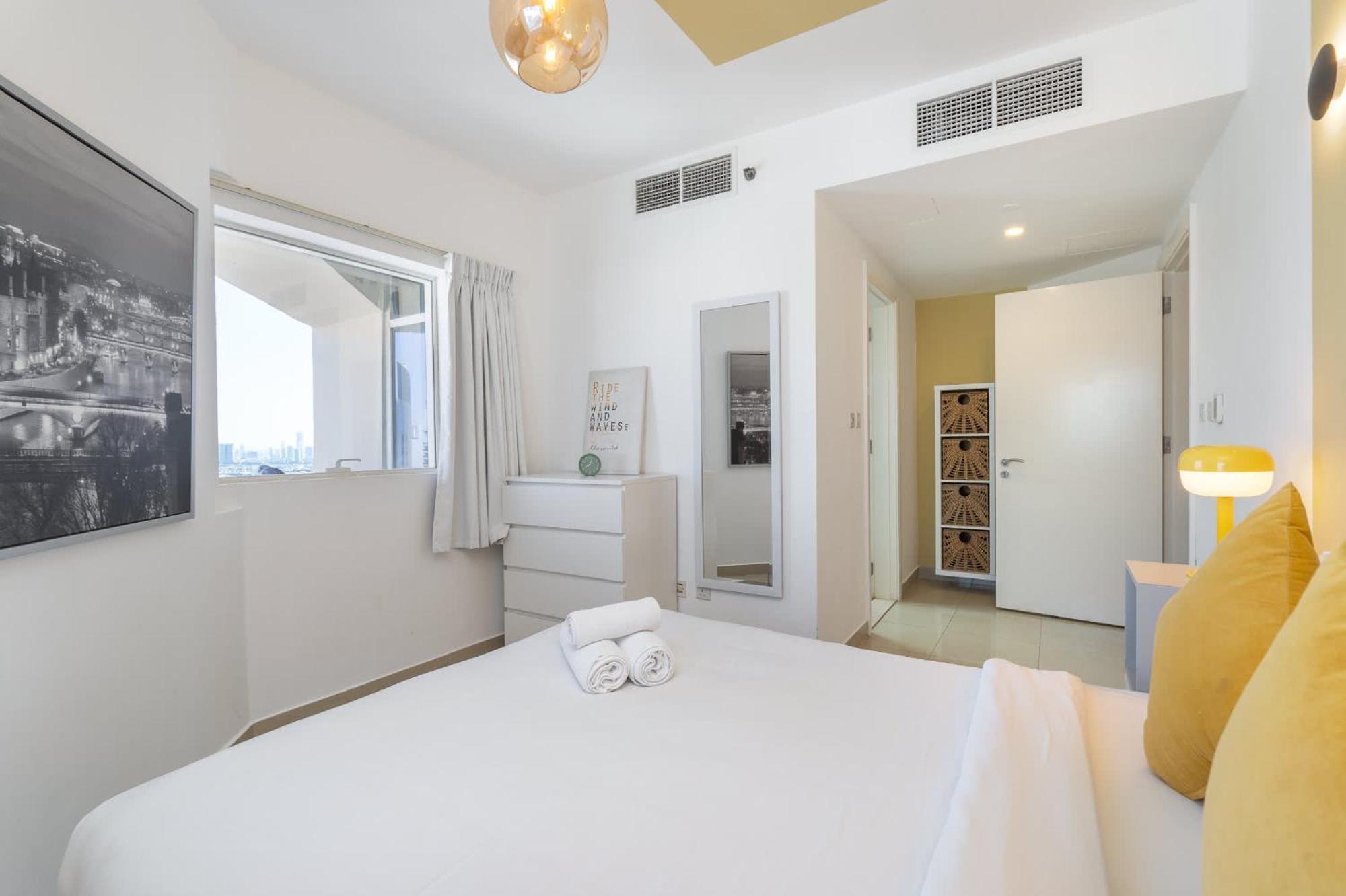 Modern 5-bedroom Perfect For Family In Jlt Apartment
